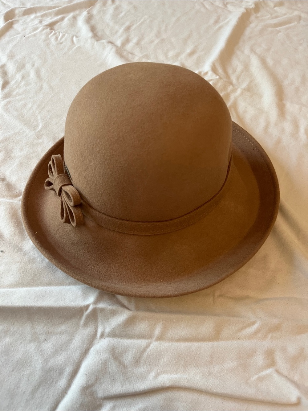 ADORA Tan Felt Bow Cloche Hat